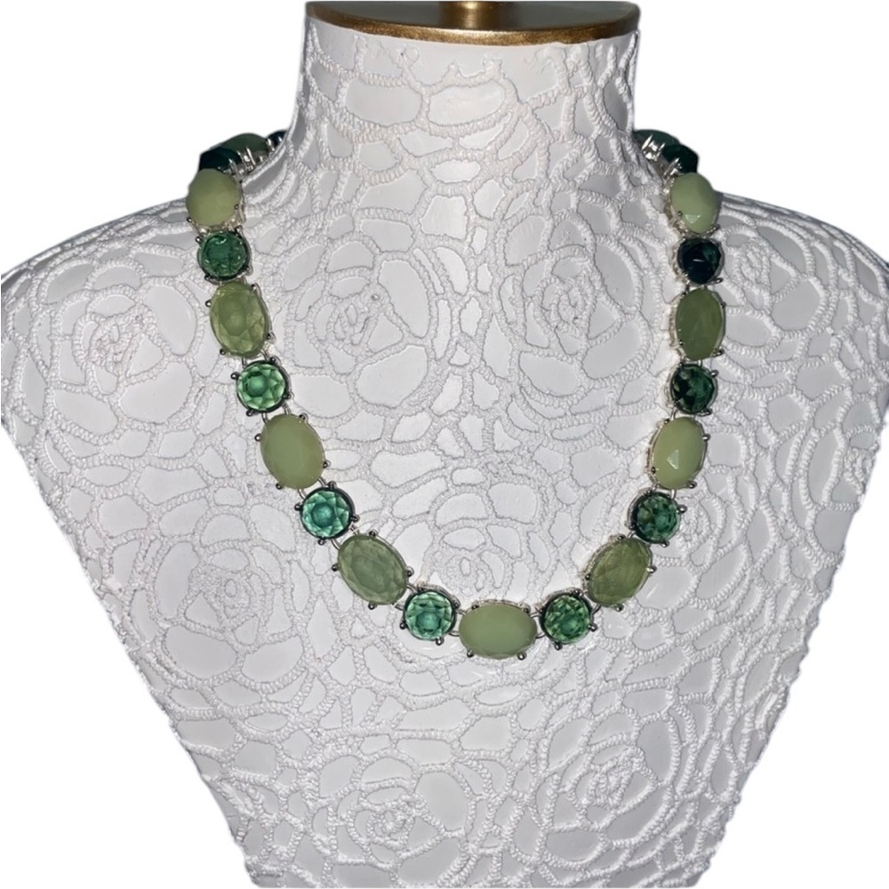 Anne Klein Women’s Green 16” Plus 3” Extender Crystal & Topaz Necklace EUC